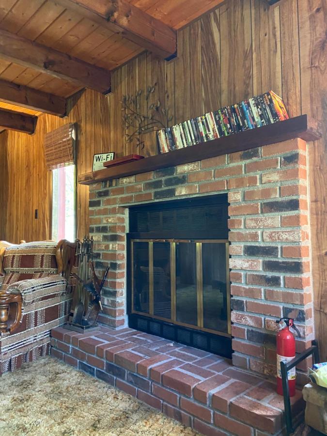 Saw Creek Cabin - Regent Hilltop Bushkill Bagian luar foto