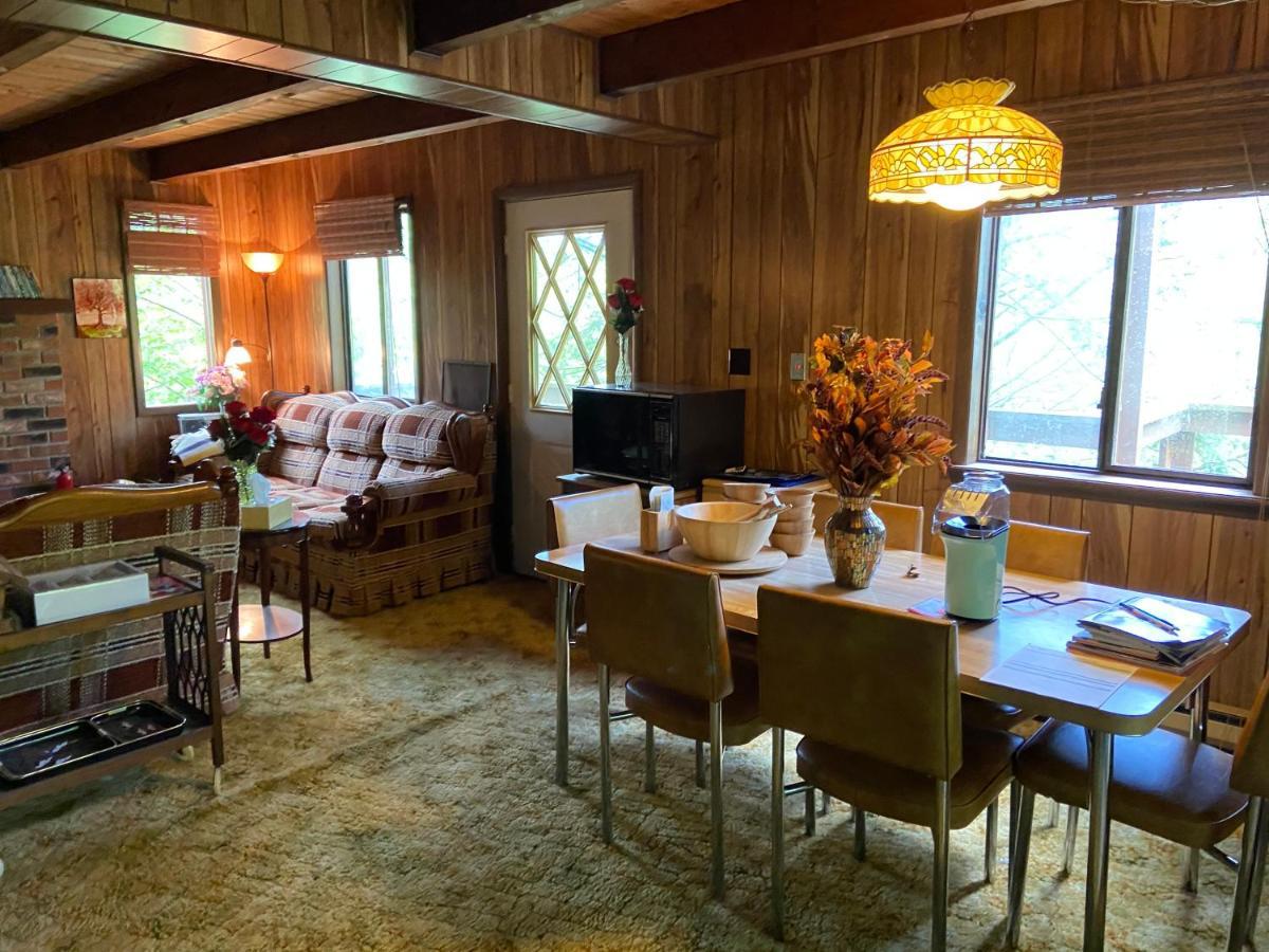 Saw Creek Cabin - Regent Hilltop Bushkill Bagian luar foto